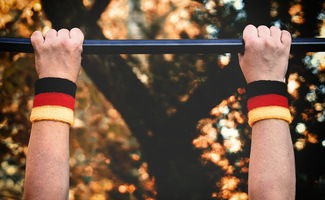 fb体育官网首页-英超球队通过高强度间歇训练提升球员耐力表现，英超球队一天训练多久